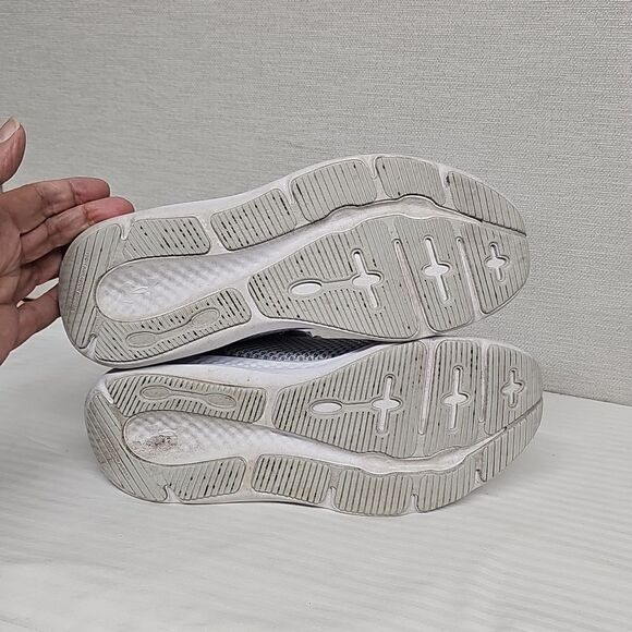 UNDER ARMOUR CHARGED PURSUIT SNEAKER BFPM-03-188 - Picture 9 of 10